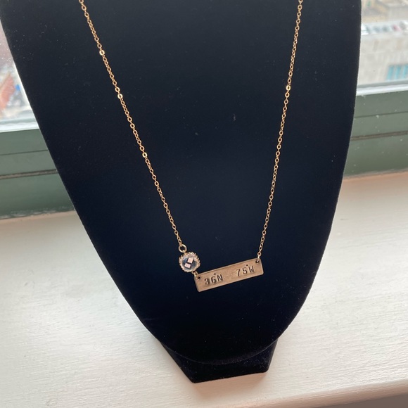 All Washed Up Coordinate Pendant Necklace - Picture 2 of 4